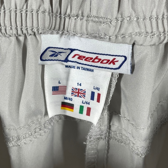 NEW Reebok Shorts Womens Large gray gym athletic sports vintage y2k - Picture 2 of 9